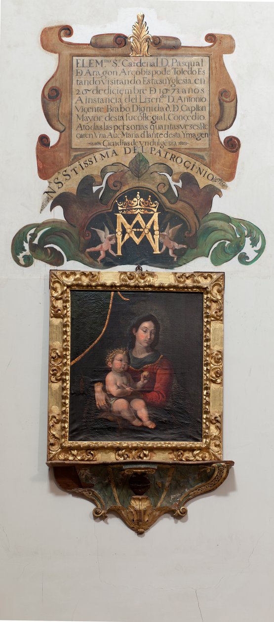 Kolleginen kirkko. Sisällä. Maalaus Madonna lapsen kanssa, öljy kankaalle. Legendan seinämaalaus (legenda Patrocinion Neitsyt Mariasta). tekijältä Unbekannt