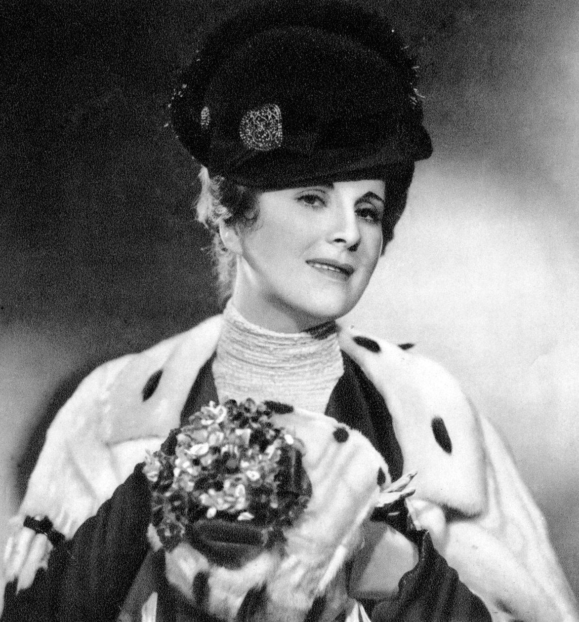 Diana Wynyard, brittiläinen näyttämö- ja elokuvanäyttelijä, 1934-1935 tekijältä Unbekannt