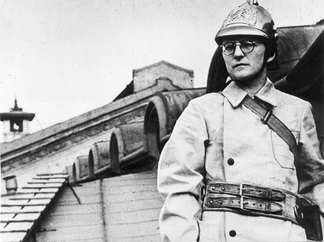 Dmitri Šostakovitš, venäläinen säveltäjä, Leningradin piirityksen aikana, Neuvostoliitto, toinen maailmansota, 1941 tekijältä Unbekannt
