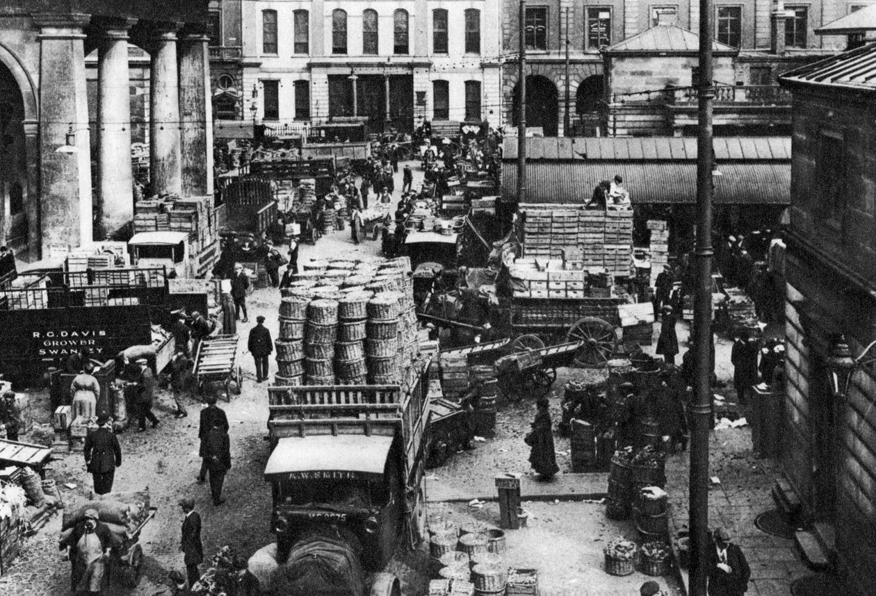 Varhain aamulla Covent Gardenissa Lontoossa, 1926-1927 tekijältä Unbekannt