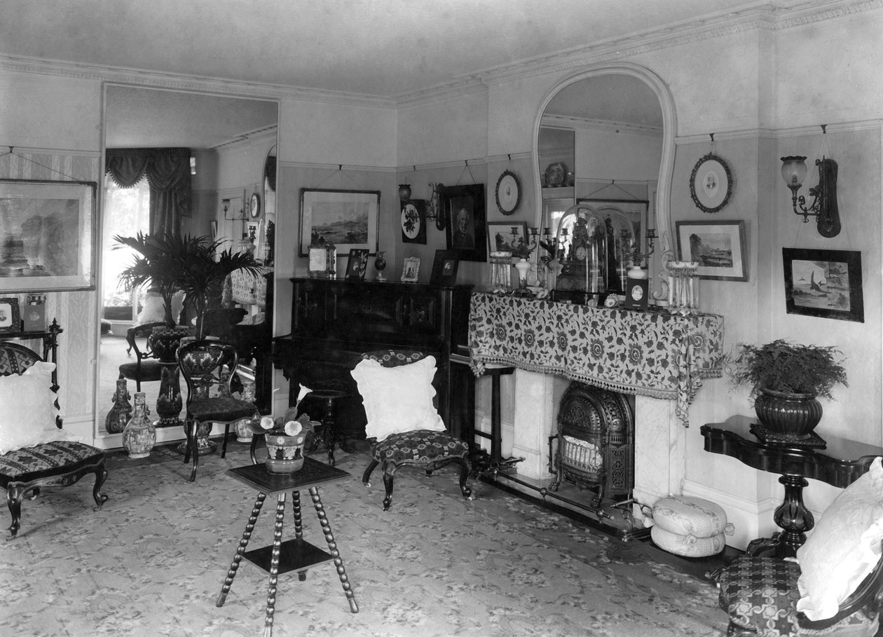 Edvardiaaninen olohuone, 1909 tekijältä Unbekannt