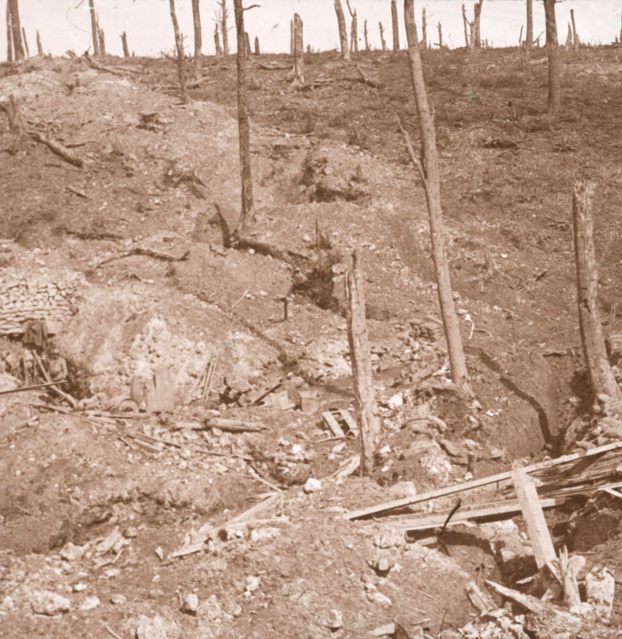 Ensiapuasema, Verdun, Pohjois-Ranska, c1914-c1918 tekijältä Unbekannt