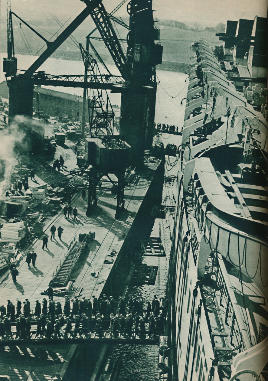 John Brownin ja Companyn laivanrakennustelakan varusteluallas Clydebankissa, 1937 tekijältä Unbekannt