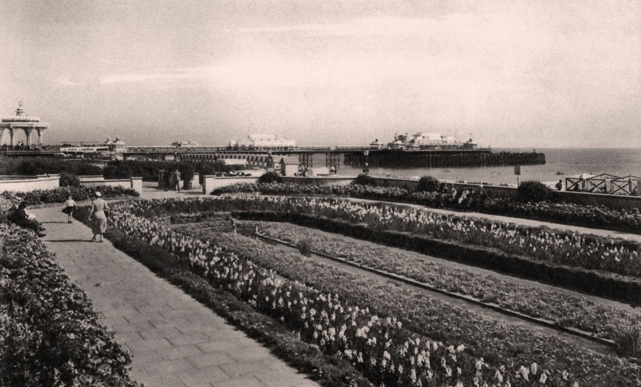 Kukkapuutarhat ja West Pier, Brighton, Sussex, 1938 tekijältä Unbekannt