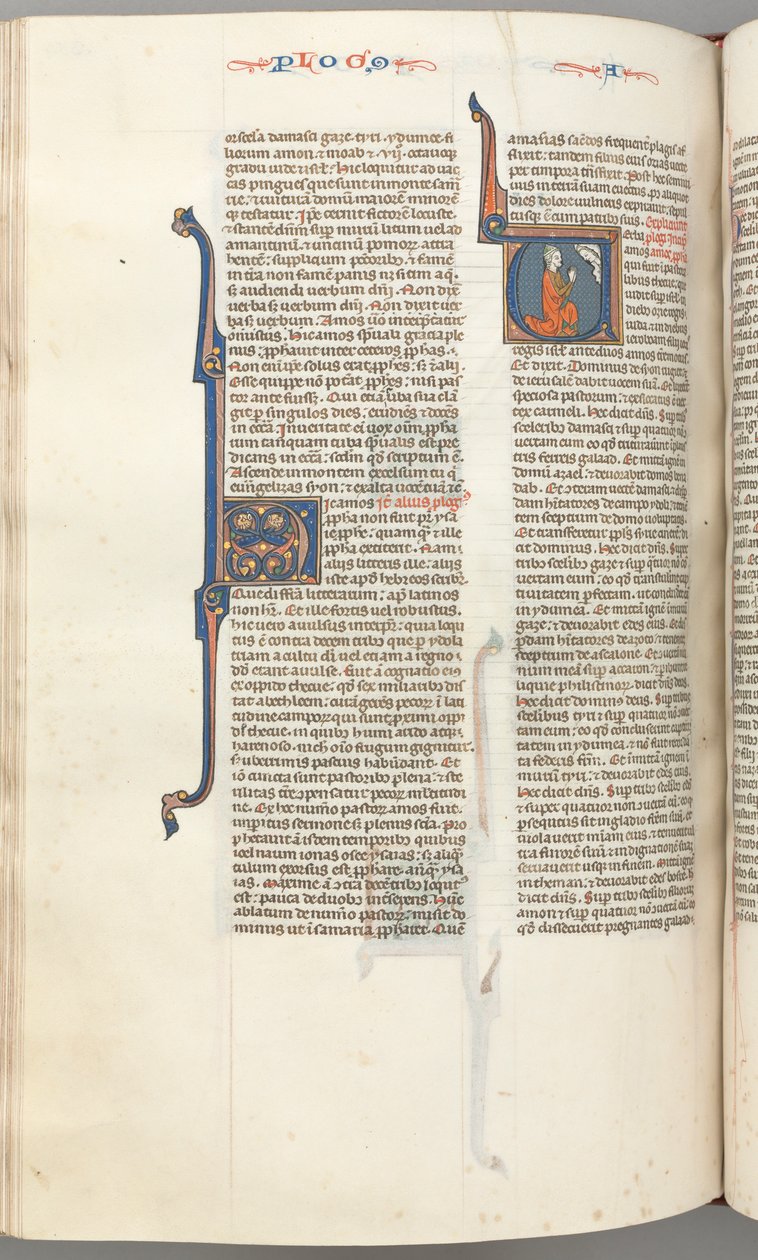 Fol. 354v, Amos, historiallinen alkukirja V, Amos polvistumassa rukouksessa, Jumalan rintakuva yllä, n. 1275-1300. tekijältä Unbekannt