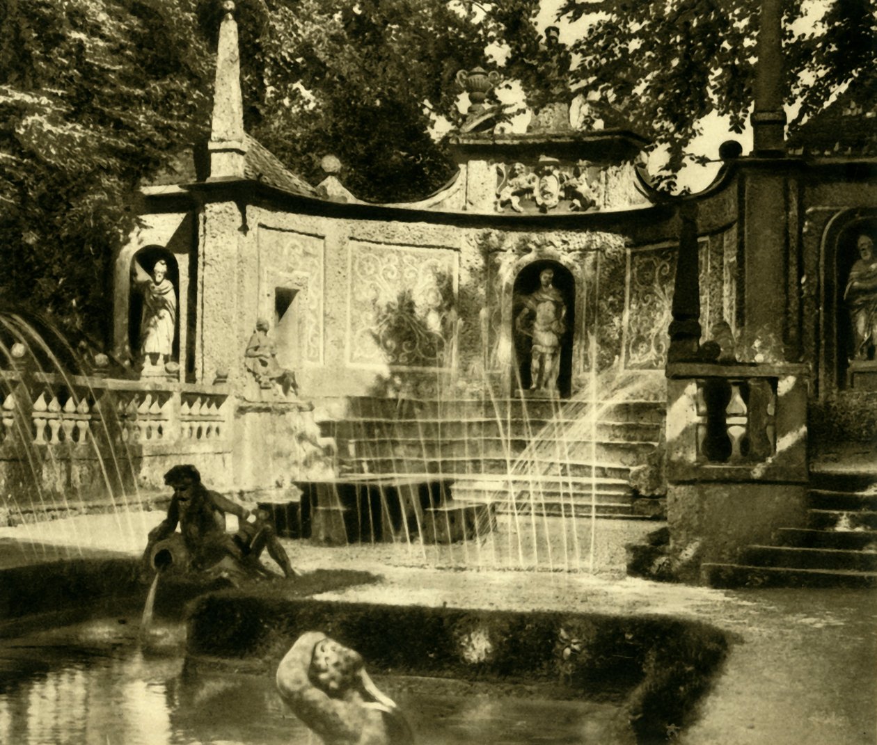 Suihkulähteet, Hellbrunnin palatsi, Salzburg, Itävalta, c1935. tekijältä Unbekannt