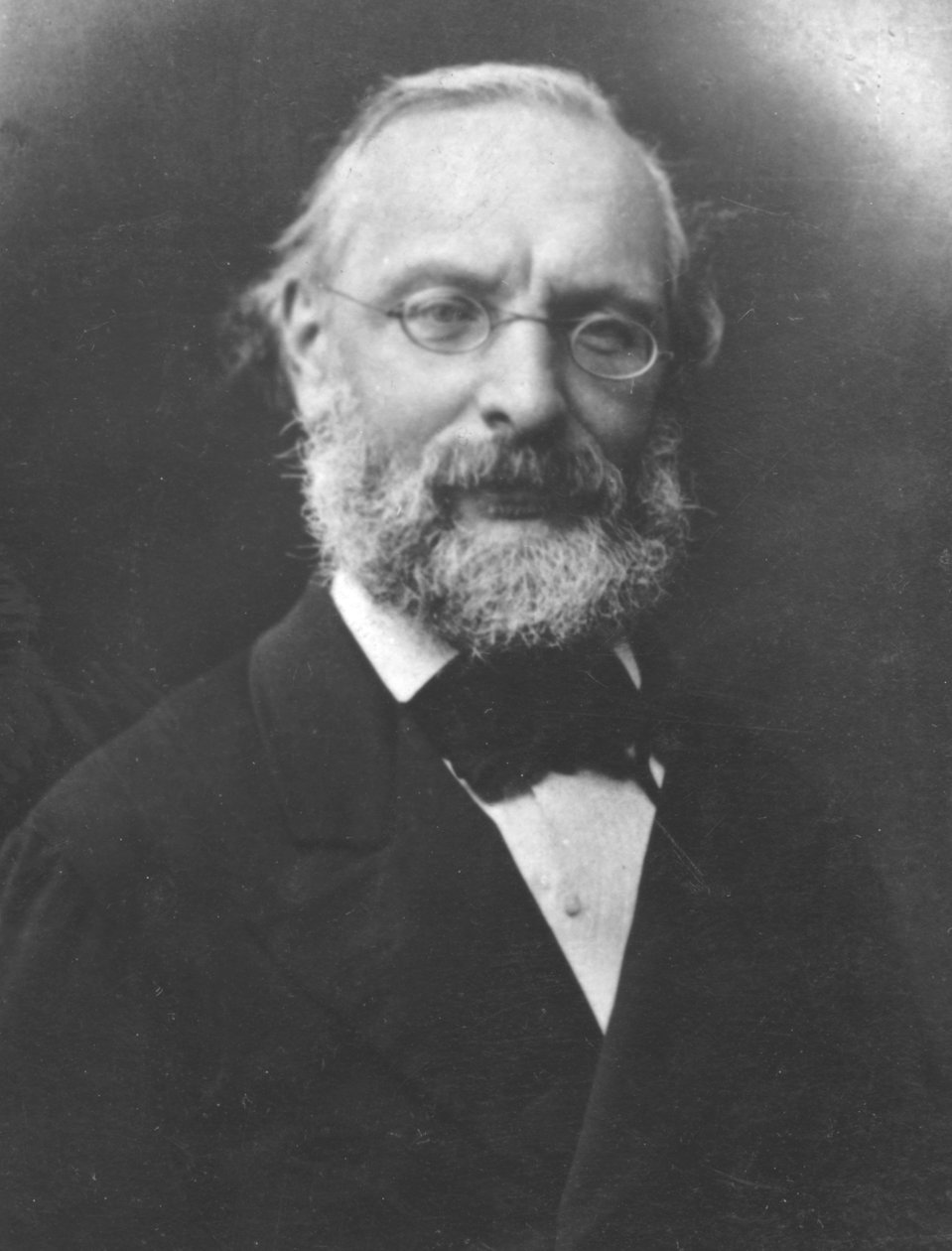 Frederic Passy, 1893 tekijältä Unbekannt
