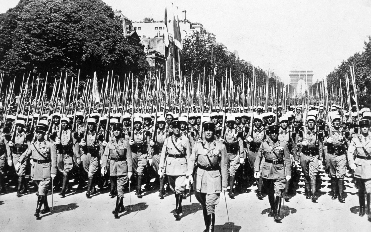 Ranskan muukalaislegioonan katsaus, Pariisi, 14. heinäkuuta 1939 tekijältä Unbekannt