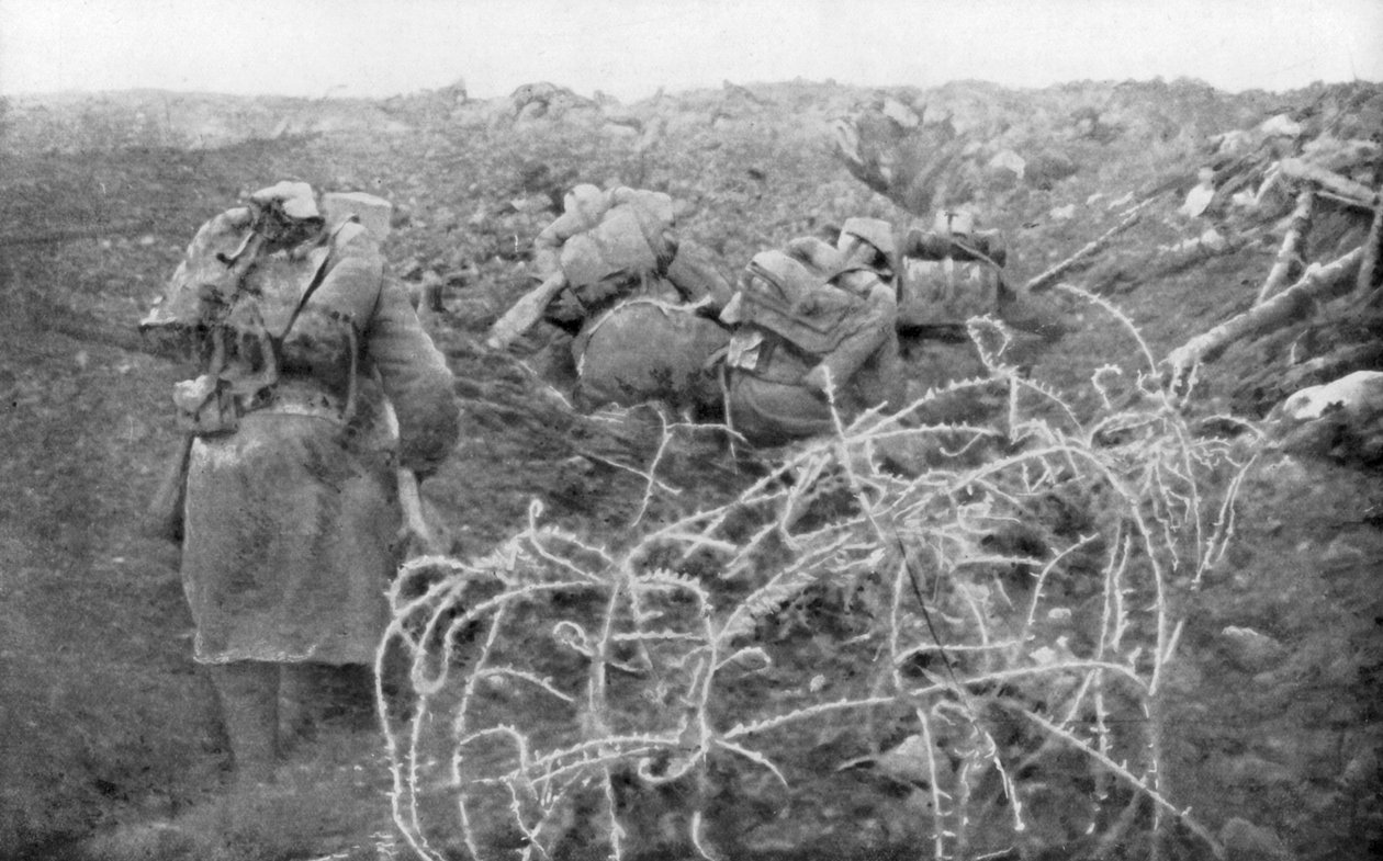 Ranskan jalkaväen hyökkäys Epargesin harjulle lähellä Verdunia, Ranska, 2. elokuuta 1915 tekijältä Unbekannt
