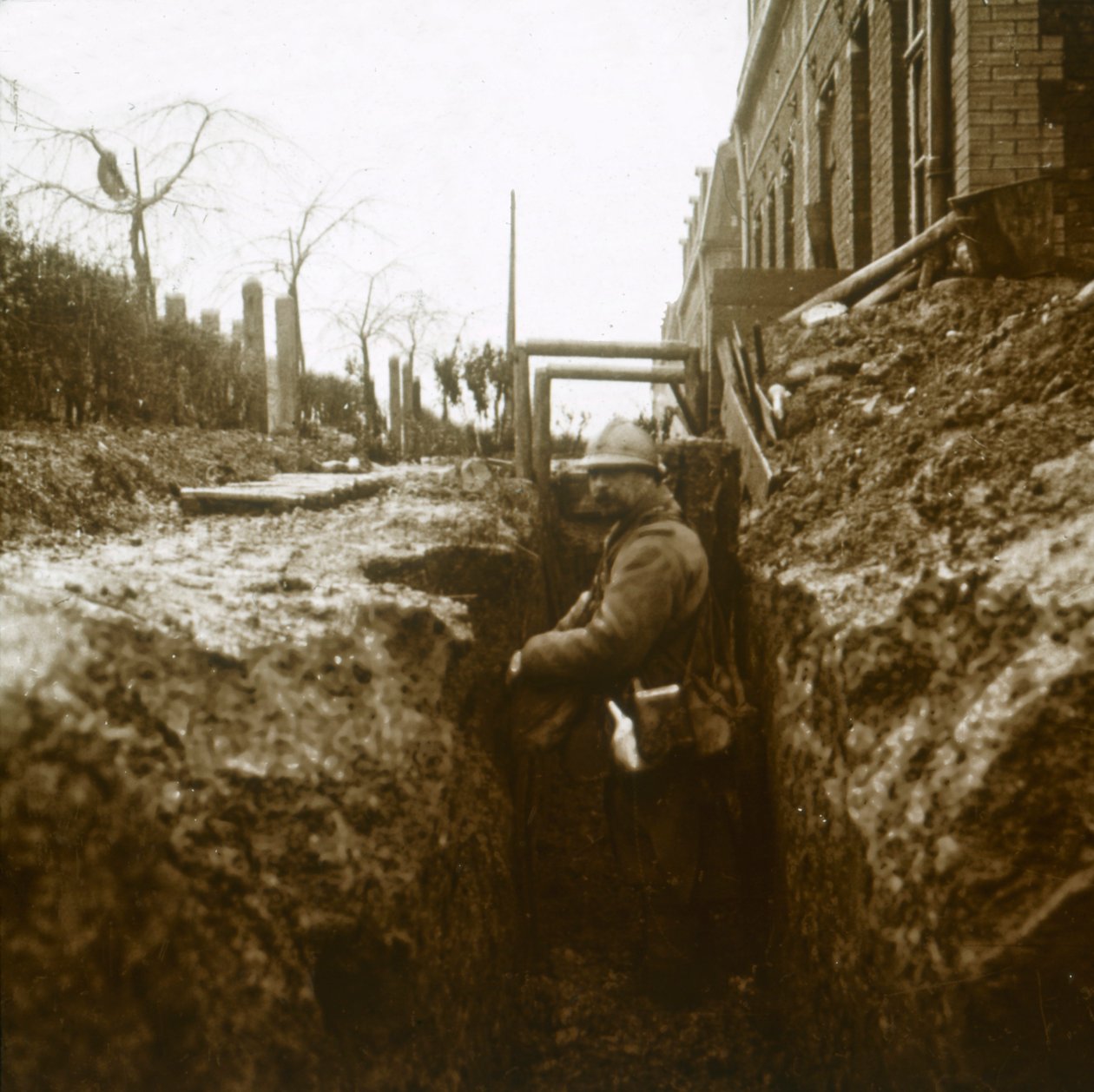Ranskalainen sotilas juoksuhaudoissa, c1914-c1918 tekijältä Unbekannt