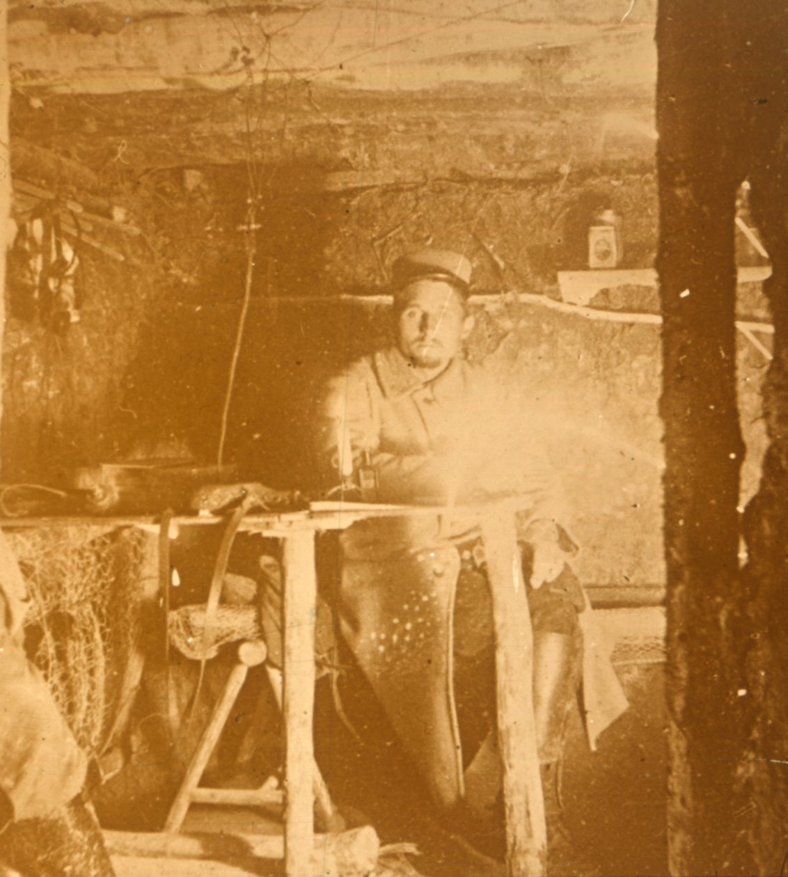 Ranskalainen sotilas maanalainen, c1914-c1918 tekijältä Unbekannt