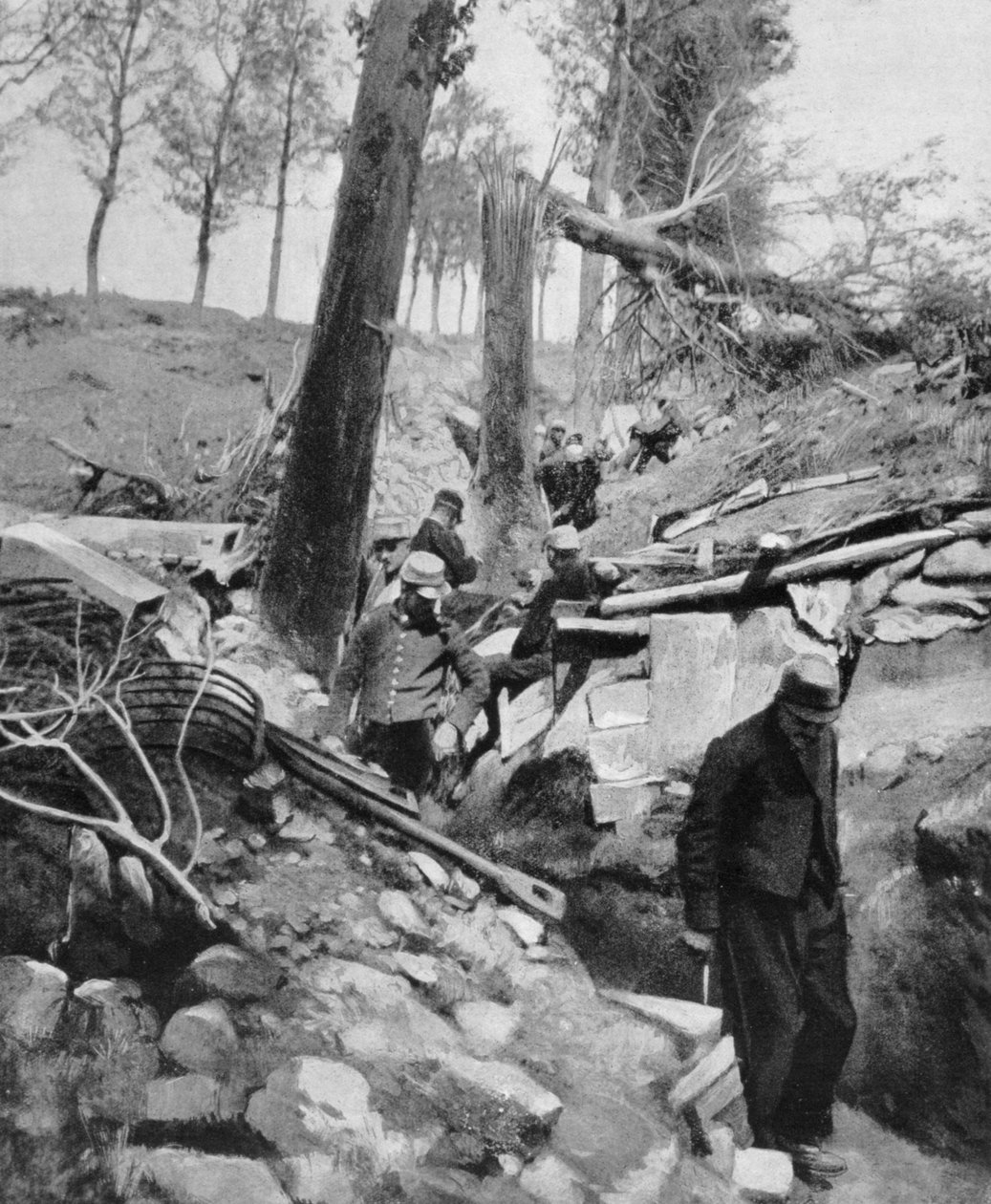 Ranskalaiset sotilaat menevät läpi kaivannon Saksan raskaan pommituksen jälkeen, ensimmäinen maailmansota, 1915 tekijältä Unbekannt