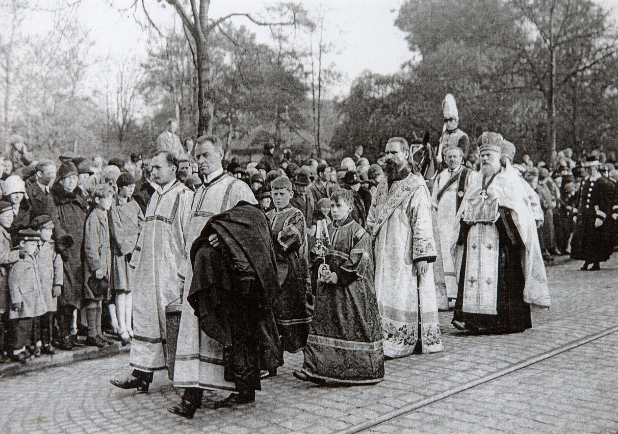 Venäjän tsaaritar Maria Feodorovnan hautajaiset, Roskilde, Tanska, 19. lokakuuta 1928 tekijältä Unbekannt