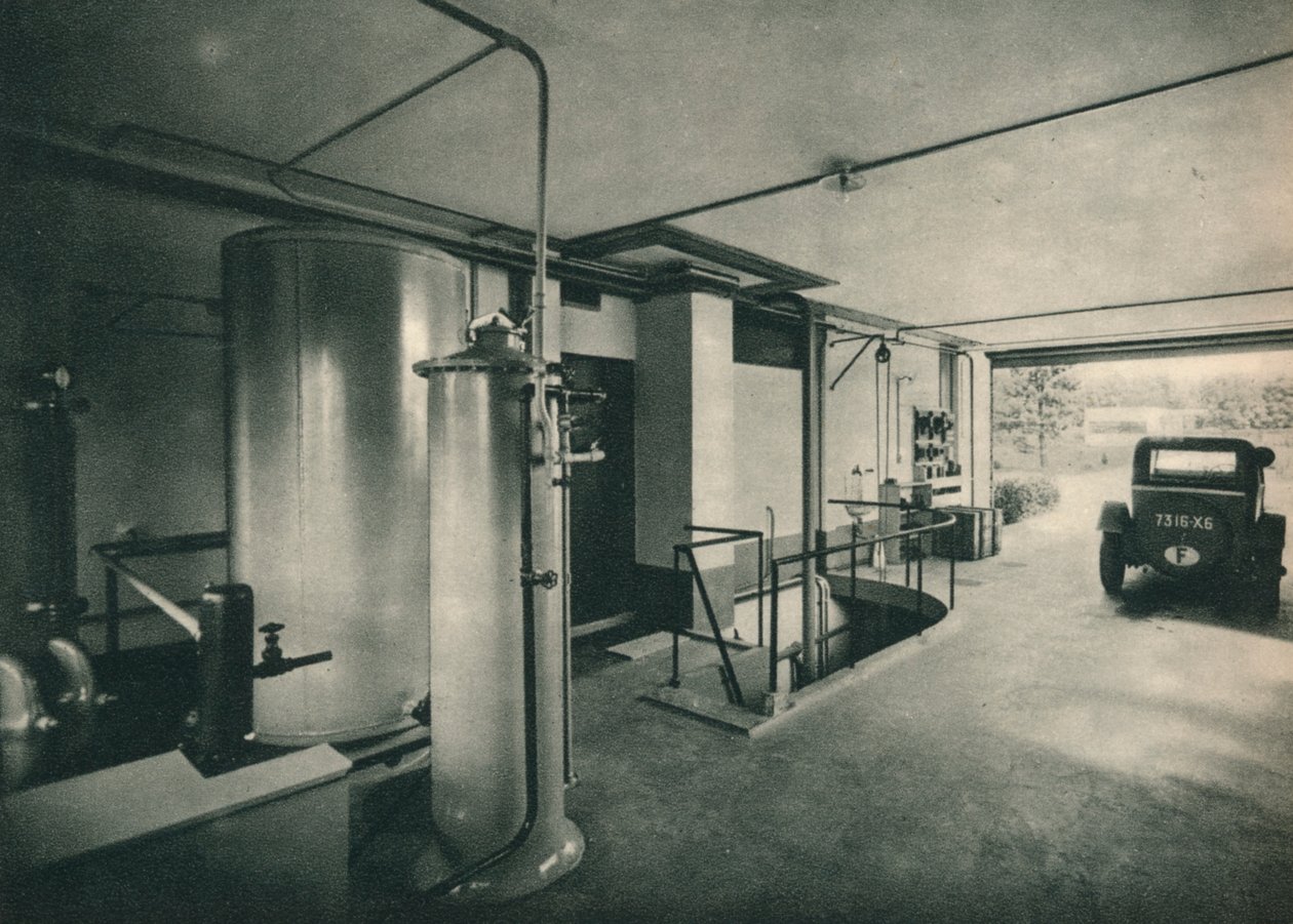Yksityisen talon autotalli Garchesissa, lähellä Pariisia. Arkkitehdit, Le Corbusier ja Pierre Jeanneret, 1 tekijältä Unbekannt