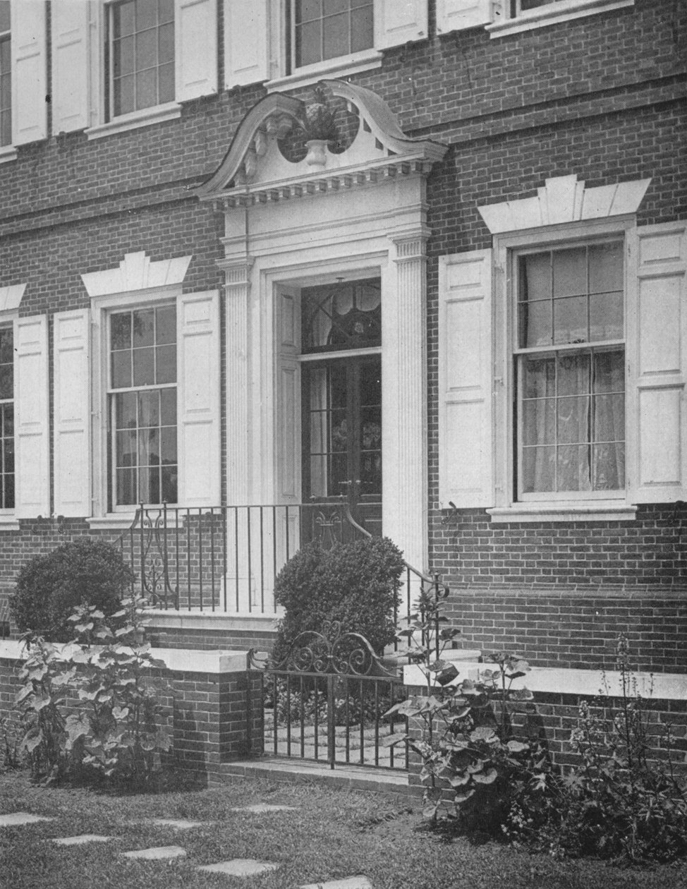 Puutarhan sisäänkäynti neiti Anne Morganin taloon, New York City, 1924 tekijältä Unbekannt