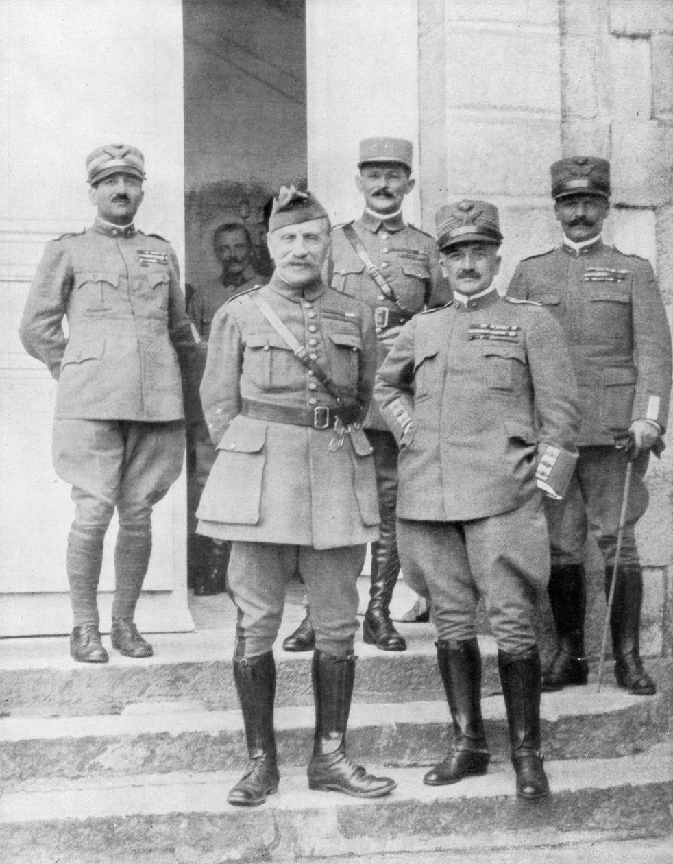 Kenraali Diazin ja kenraali Fochin tapaaminen Italian päämajassa Italiassa 2. toukokuuta 1918 tekijältä Unbekannt