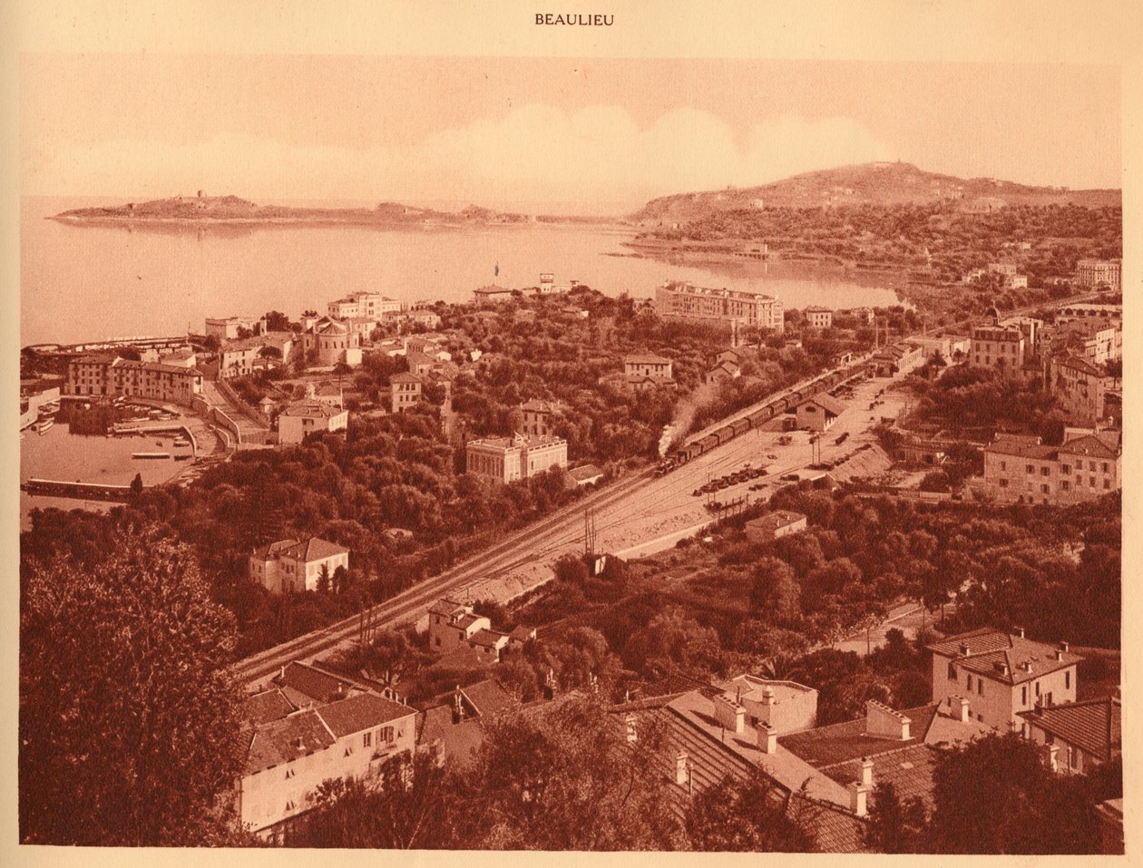 Yleisnäkymä ja Cap Ferrat, Beaulieu, 1930. tekijältä Unbekannt