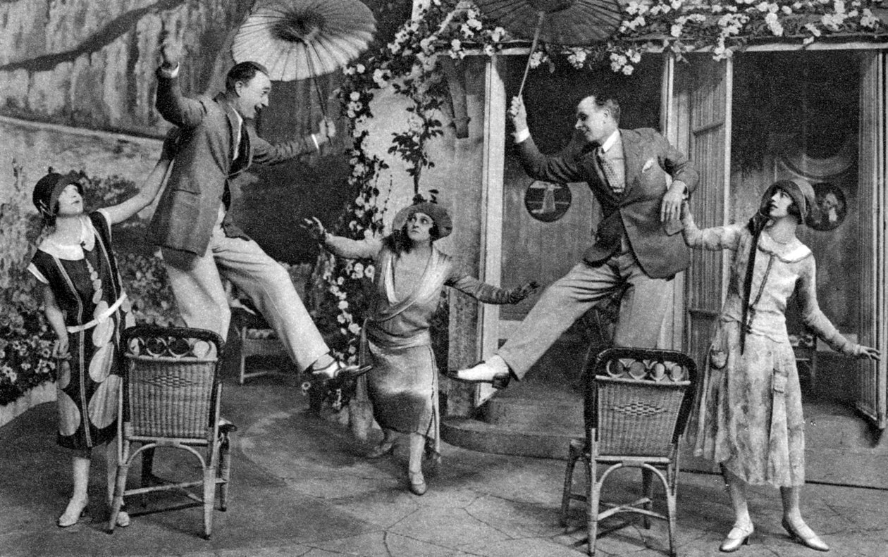 George Grossmith elokuvassa Ei, ei, Nanette!, Palace Theatre, Lontoo, vuonna 1926 tekijältä Unbekannt