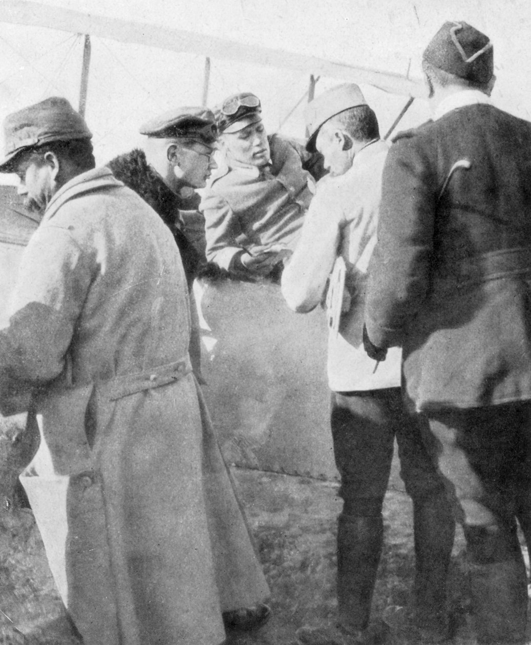 Ranskan ässä Jean Navarre ampui alas saksalaisia lentäjiä vuonna 1916 tekijältä Unbekannt
