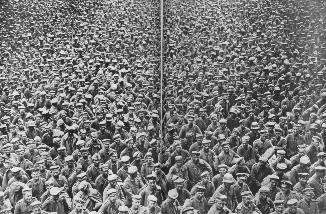 Brittiläisten 3. ja 4. armeijan vangiksi jääneet saksalaiset vangit, Somme, Ranska, 21.-22. elokuuta 1918 tekijältä Unbekannt