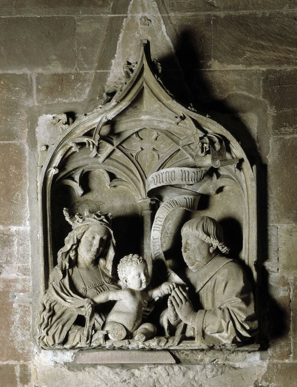 Goottilainen taide: Nicholas of Leidenin kaanonin kiviveistoksen epitafi. 1463 Notre Damen katedraali, Strasbourg (Bas-Rhin) tekijältä Unbekannt