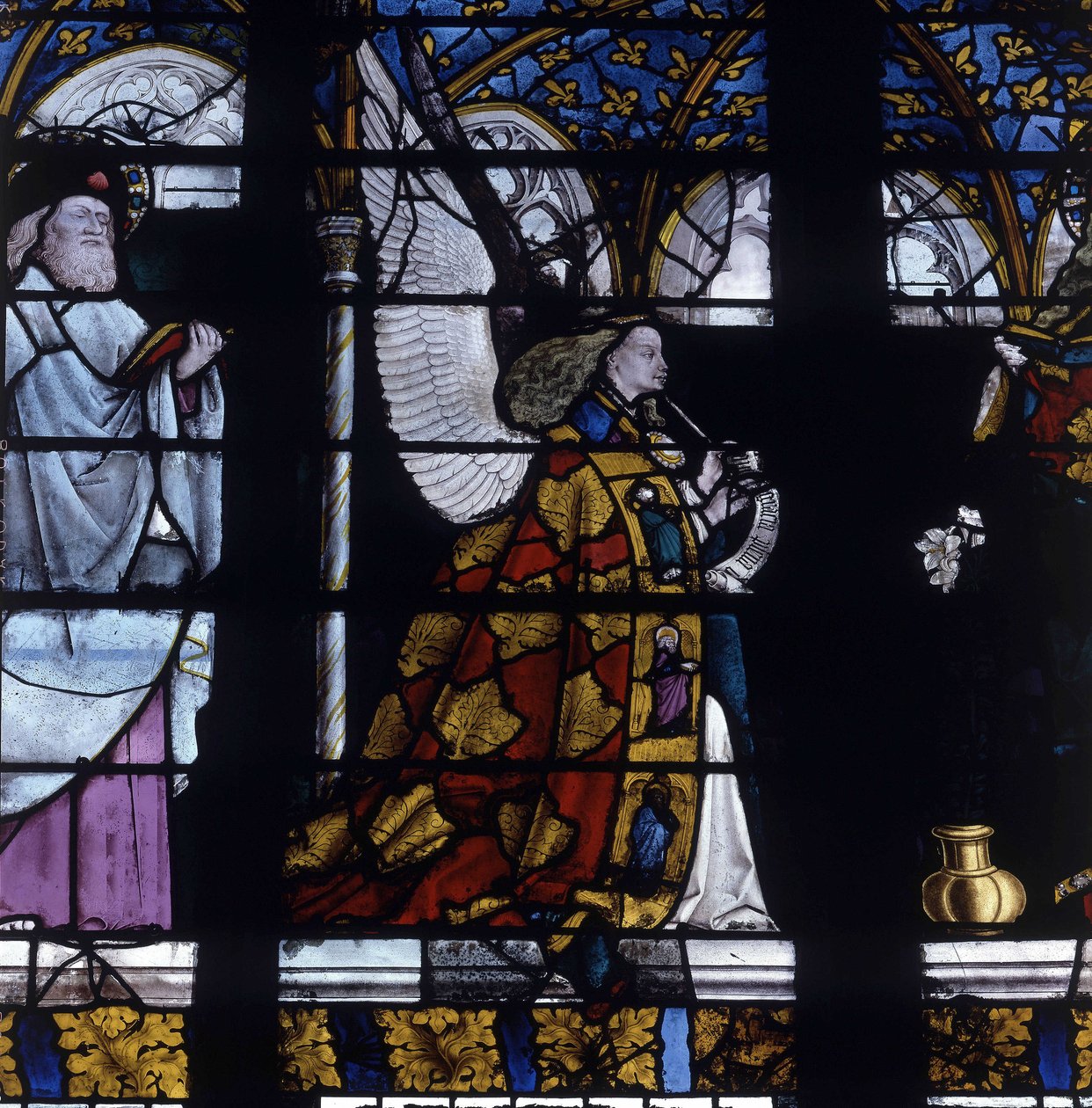 Goottilainen arkkitehtuuri. Jacques Coeurin mestarin (Jacob de Littem) lasimaalaus Marian ilmestyksen enkelistä, enkelin yksityiskohta, noin vuodelta 1450. Cathedrale de Bourges. tekijältä Unbekannt