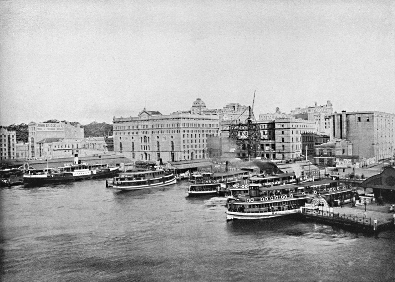 Satamalautat Circular Quayssa, c1900. tekijältä Unbekannt
