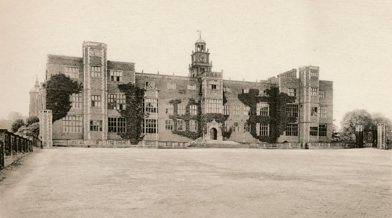 Hatfield House - North Front, 1500-luku, 1904 tekijältä Unbekannt