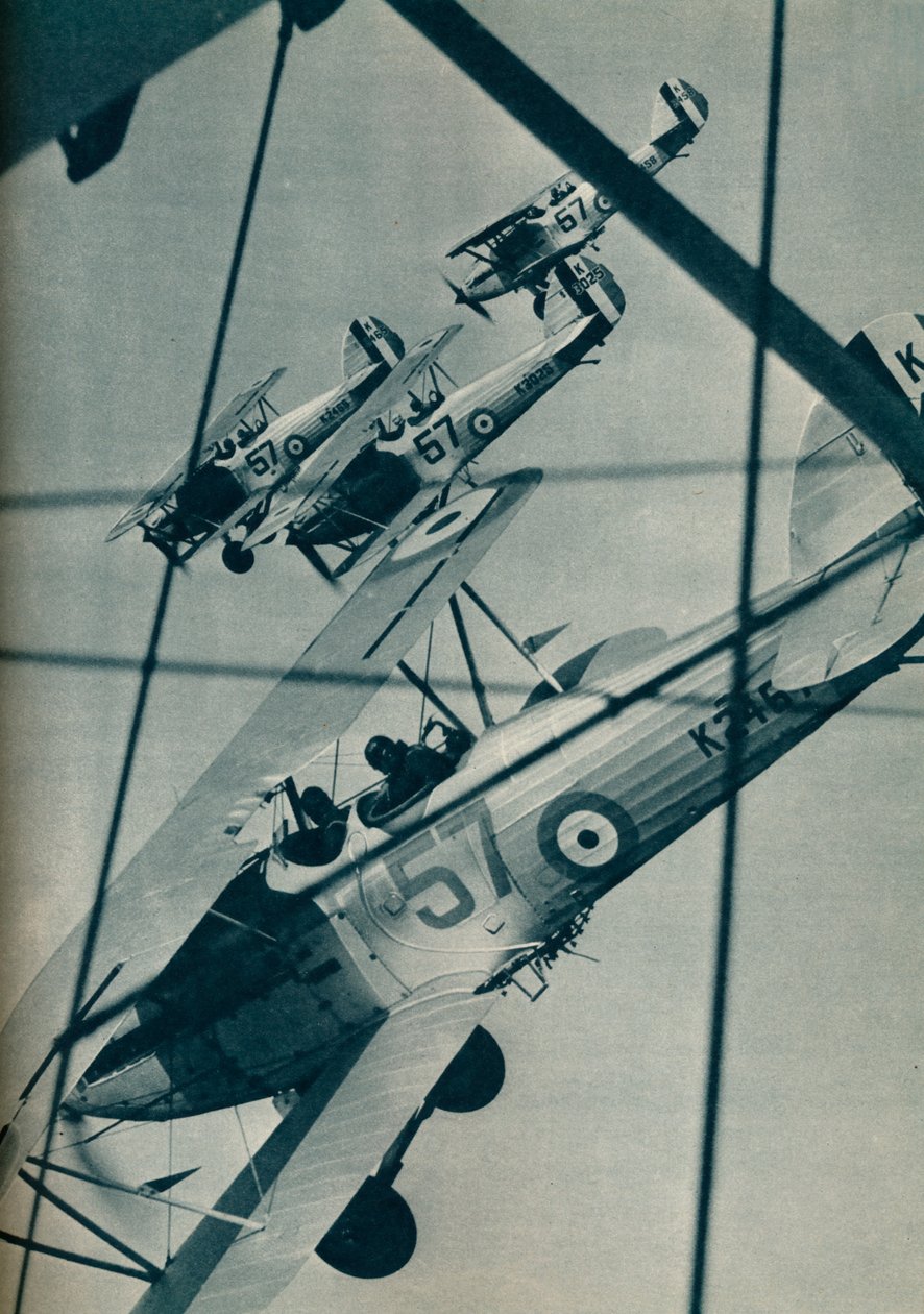 Hawker Hart -kaksitasot lentävät muodostelmassa, c1936 c1937 tekijältä Unbekannt