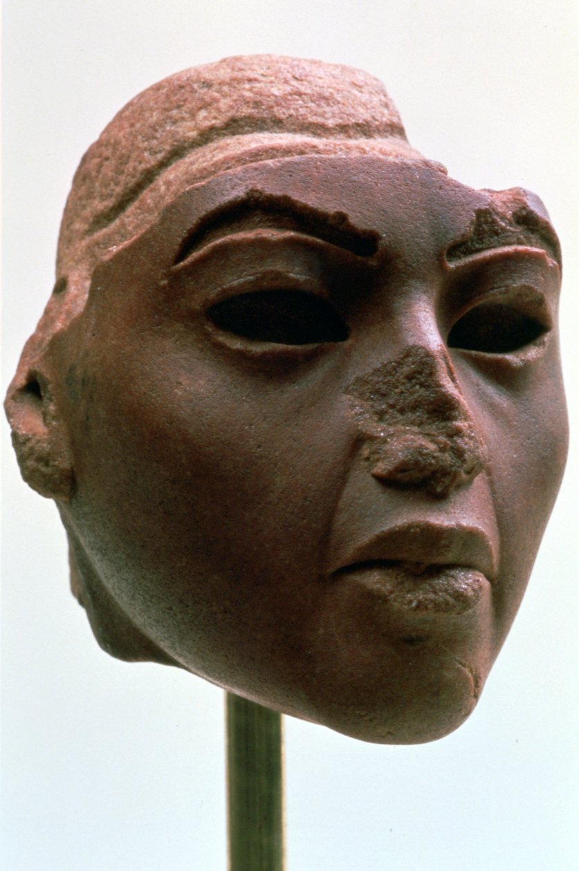 Muinaisen Egyptin kuningatar Tiyen pää, n. 1388-1340 eaa tekijältä Unbekannt