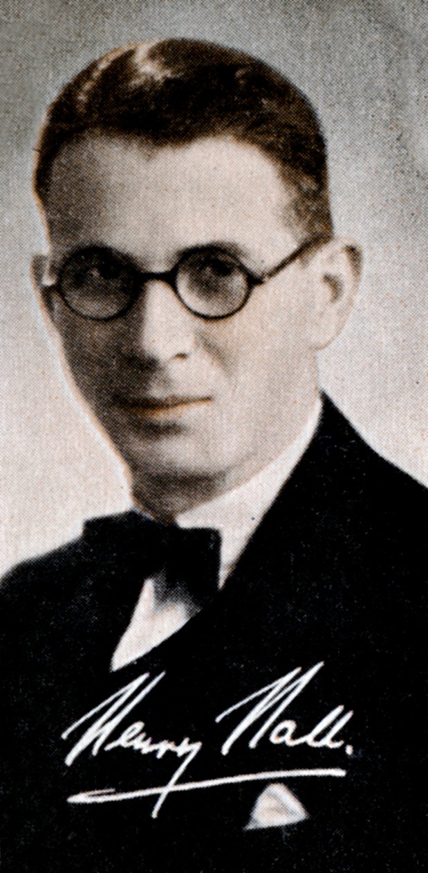 Henry Hall 1898-1989, englantilainen bändinjohtaja, 1935 tekijältä Unbekannt