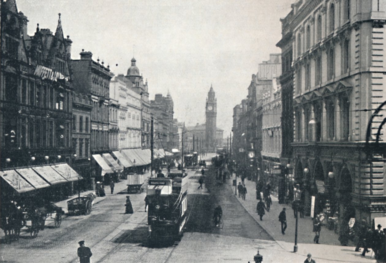 High Street, Belfast, jossa näkyy Albert Memorial kaukaa, 1917 tekijältä Unbekannt