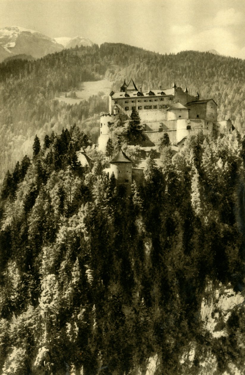 Hohenwerfenin linna, Werfen, Itävalta, vuodelta 1935. tekijältä Unbekannt