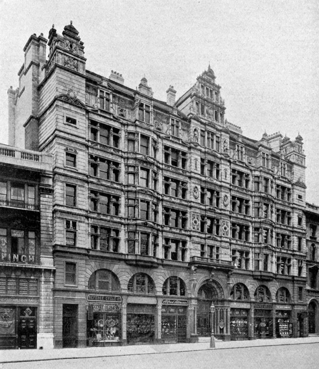 Holborn Birkbeck Bankin edessä, Lontoo, 1904 tekijältä Unbekannt