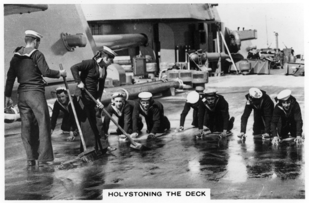 Holystoning the deck, HMS Nelson, 1937 tekijältä Unbekannt