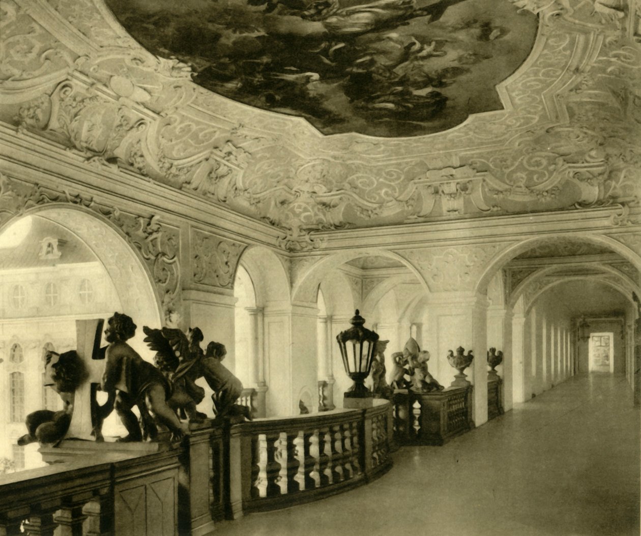Keisarillinen portaikko, St Florianin luostari, Sankt Florian, Ylä-Itävalta, 1935. tekijältä Unbekannt