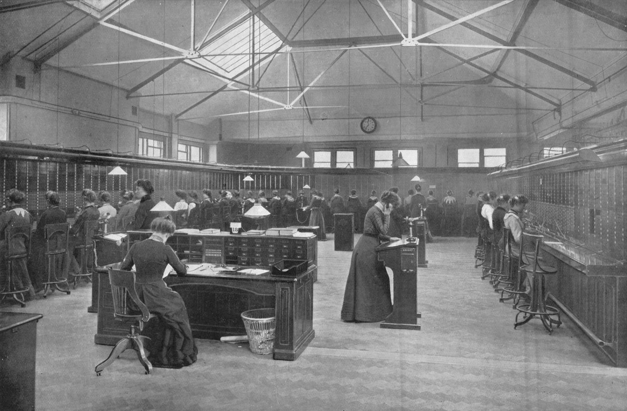 Postitoimiston keskuspuhelinkeskuksessa, City of London, c1903 1903 tekijältä Unbekannt
