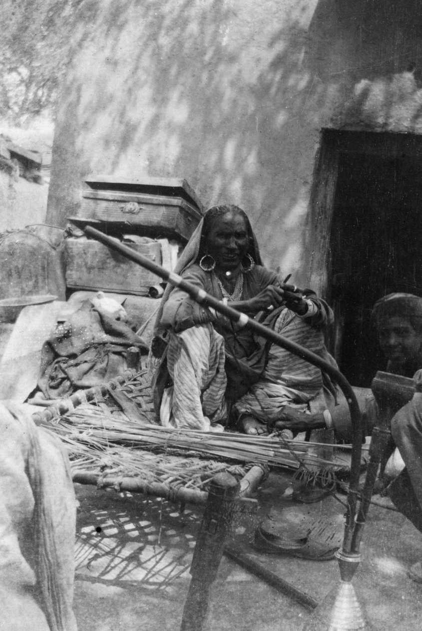Intialainen nainen alimmasta kastista, Howshera, 1917 tekijältä Unbekannt