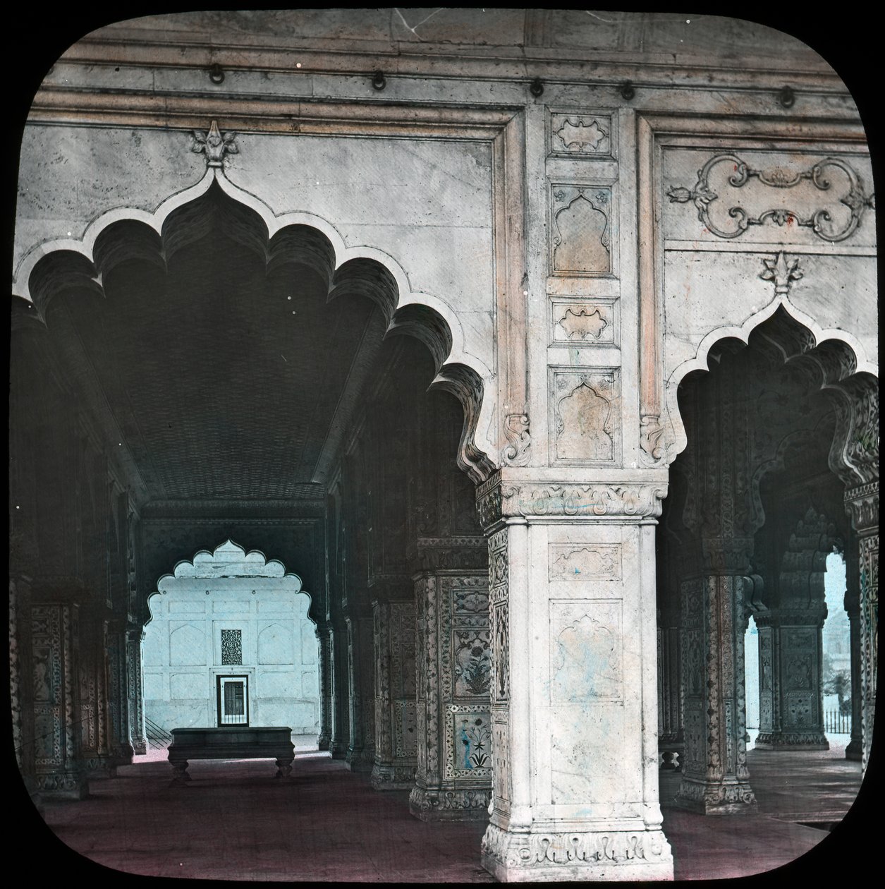 Diwan-i-Khasin sisätilat, Punainen linnoitus, Delhi, Intia, 1800-luvun loppu tai 1900-luvun alku tekijältä Unbekannt