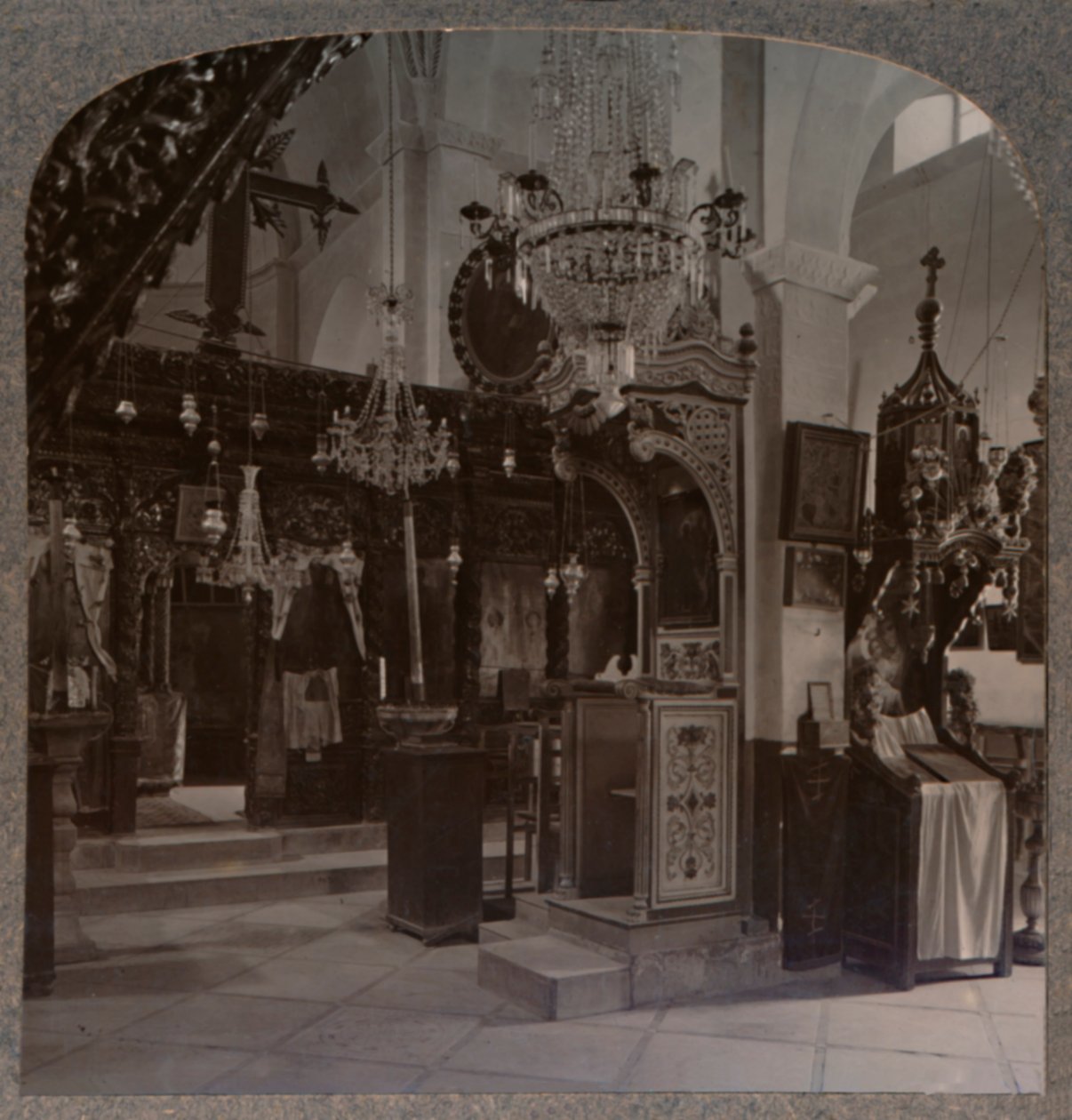Synagogan sisätilat, jossa Kristus saarnasi, Nasaret, n. 1900 tekijältä Unbekannt