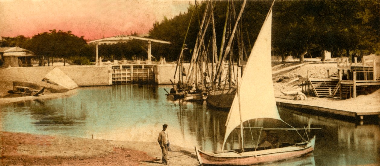 Ismailia - Tulvaportti alaspäin, c1918-c1939. tekijältä Unbekannt