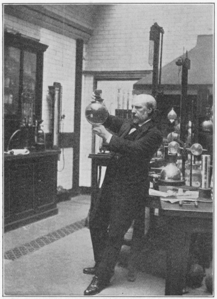 James Dewar, skotlantilainen kemisti ja fyysikko laboratoriossaan, vuonna 1890 tekijältä Unbekannt
