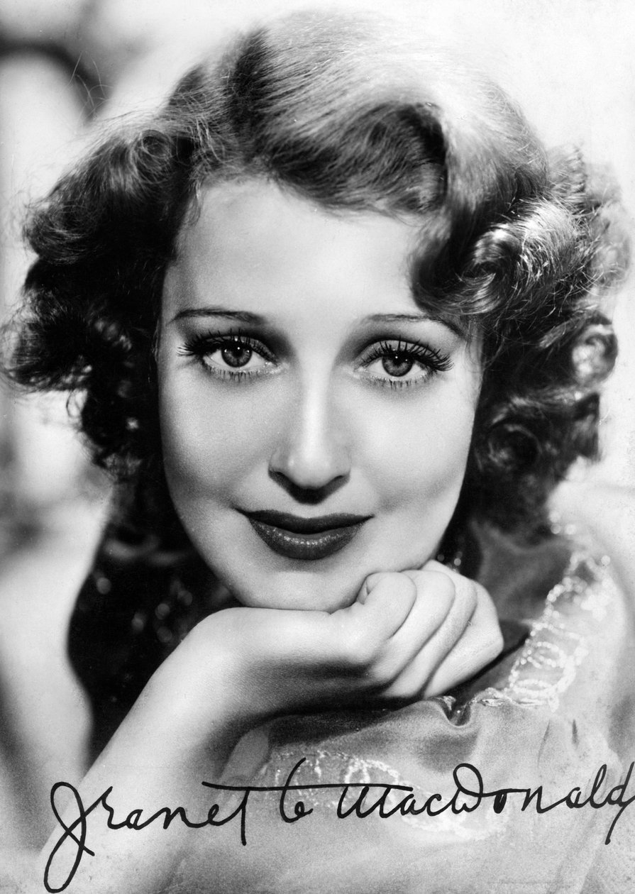 Jeanette MacDonald 1903-1965, yhdysvaltalainen laulaja ja näyttelijä, 1930-1940 tekijältä Unbekannt