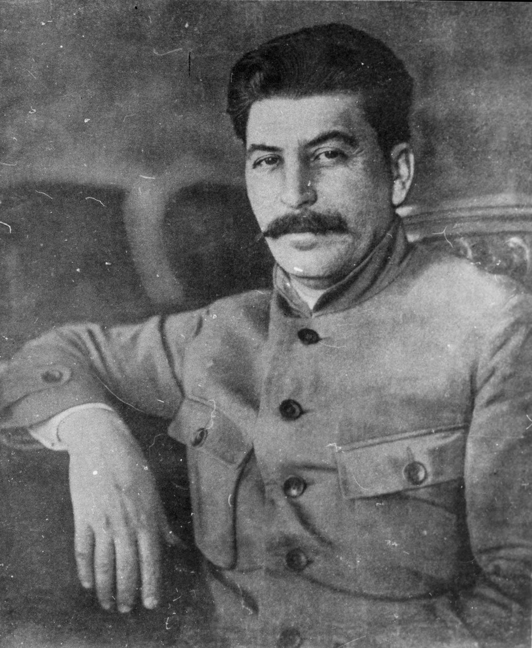 Josef Stalin, Georgiassa syntynyt Neuvostoliiton kommunistinen vallankumouksellinen ja johtaja, toukokuu 1923 tekijältä Unbekannt