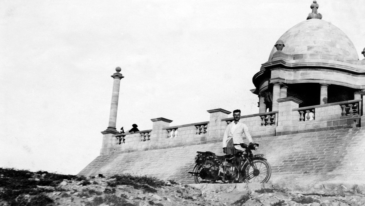 Karachin laituri, v1927 tekijältä Unbekannt