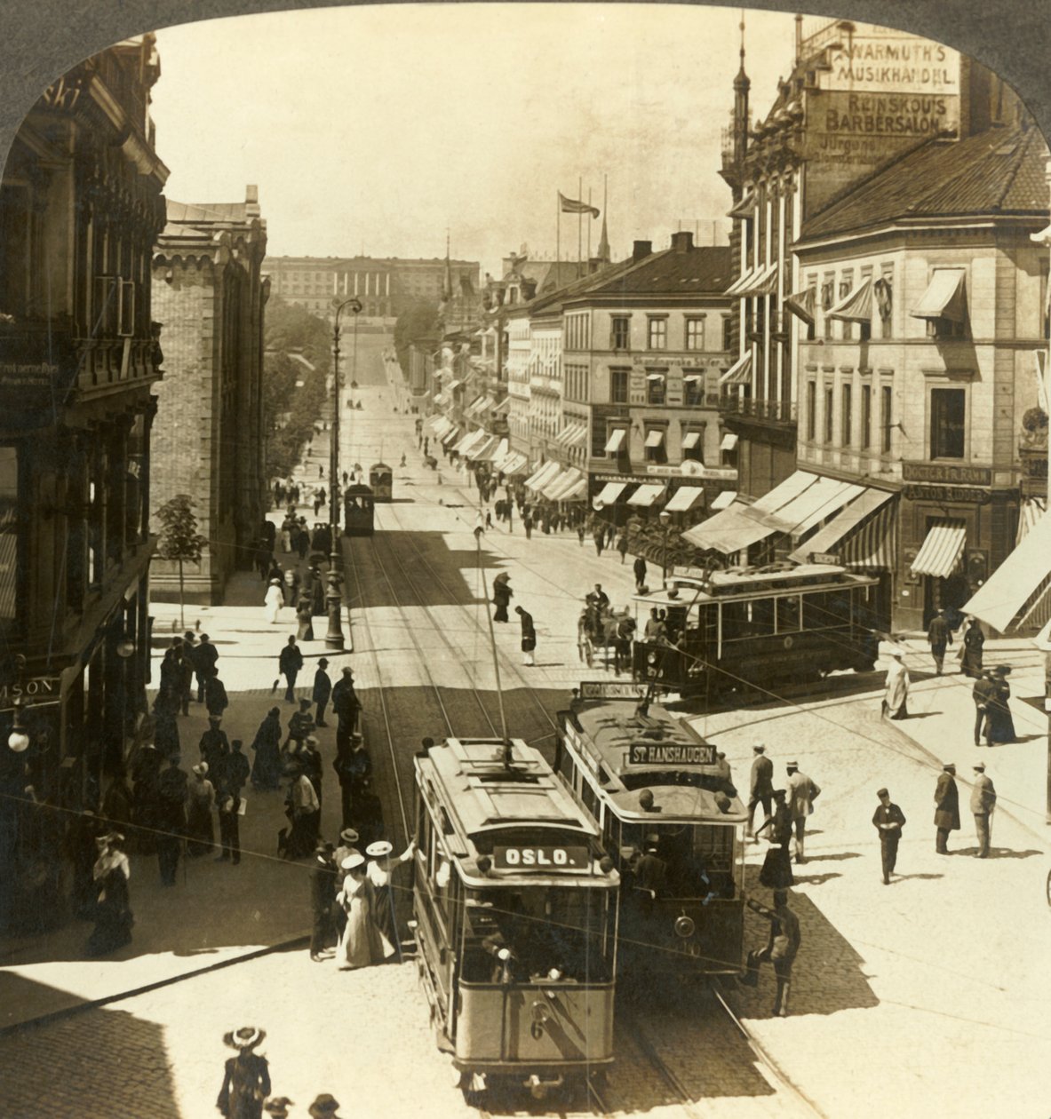 Karl Johan Street, W.N.W. kuninkaalliseen palatsiin, Christiania, Norja, n. 1905. tekijältä Unbekannt