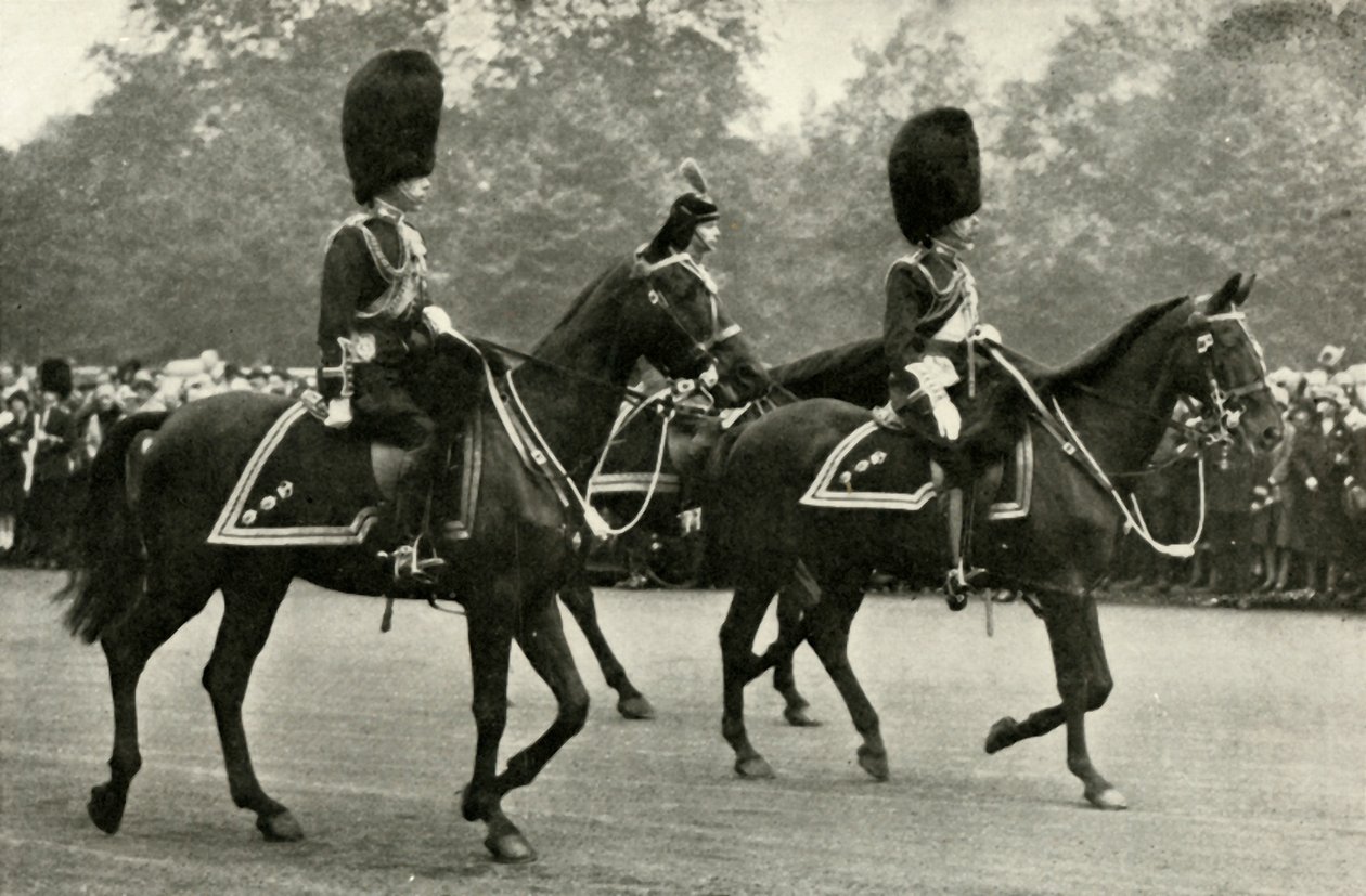Kuningas George ratsastaa edesmenneen kuningas George V:n ja Walesin prinssin kanssa, 1928, 1937. tekijältä Unbekannt