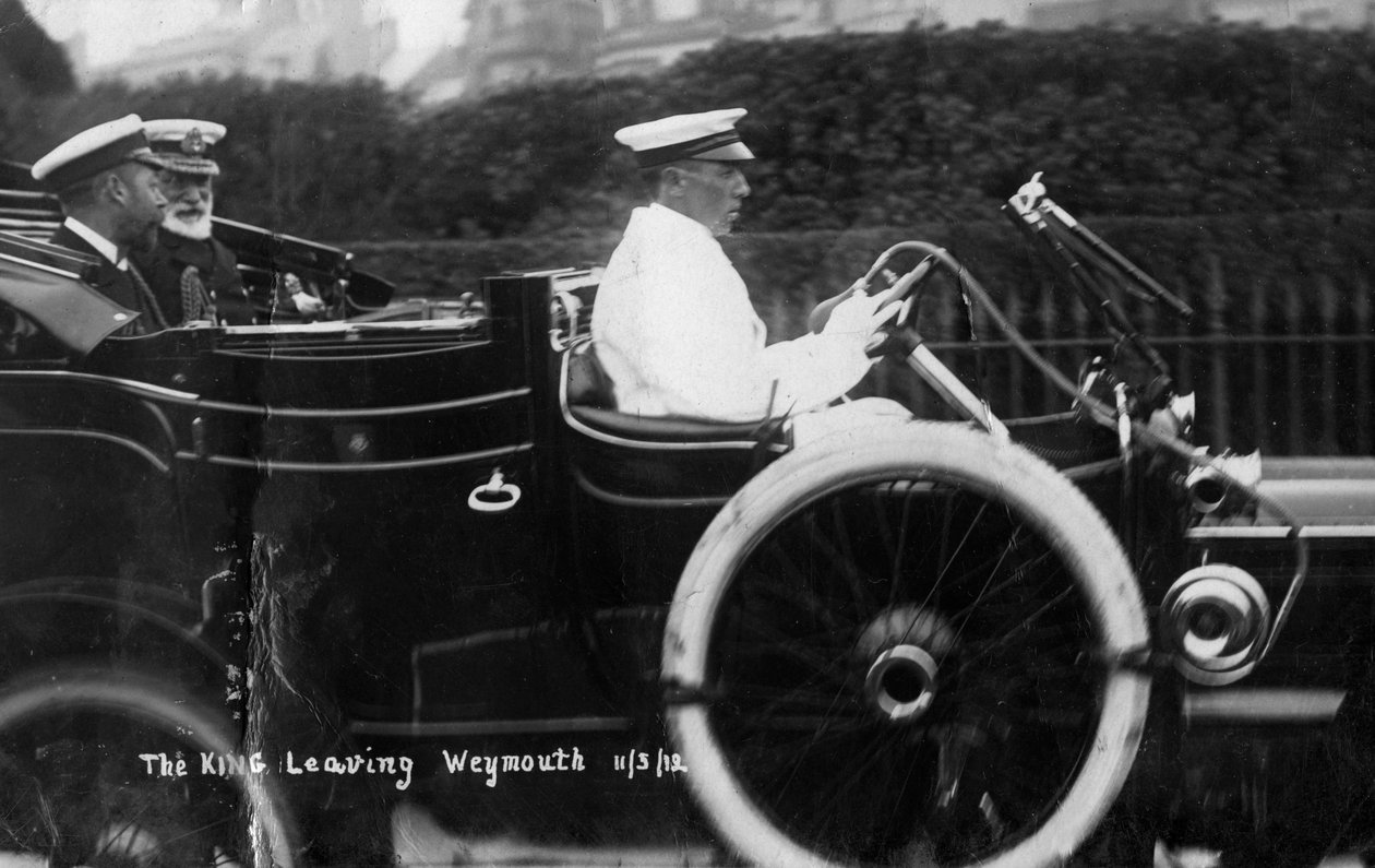 Kuningas Yrjö V lähti Weymouthista Dorsetista autolla 11. maaliskuuta 1912 tekijältä Unbekannt