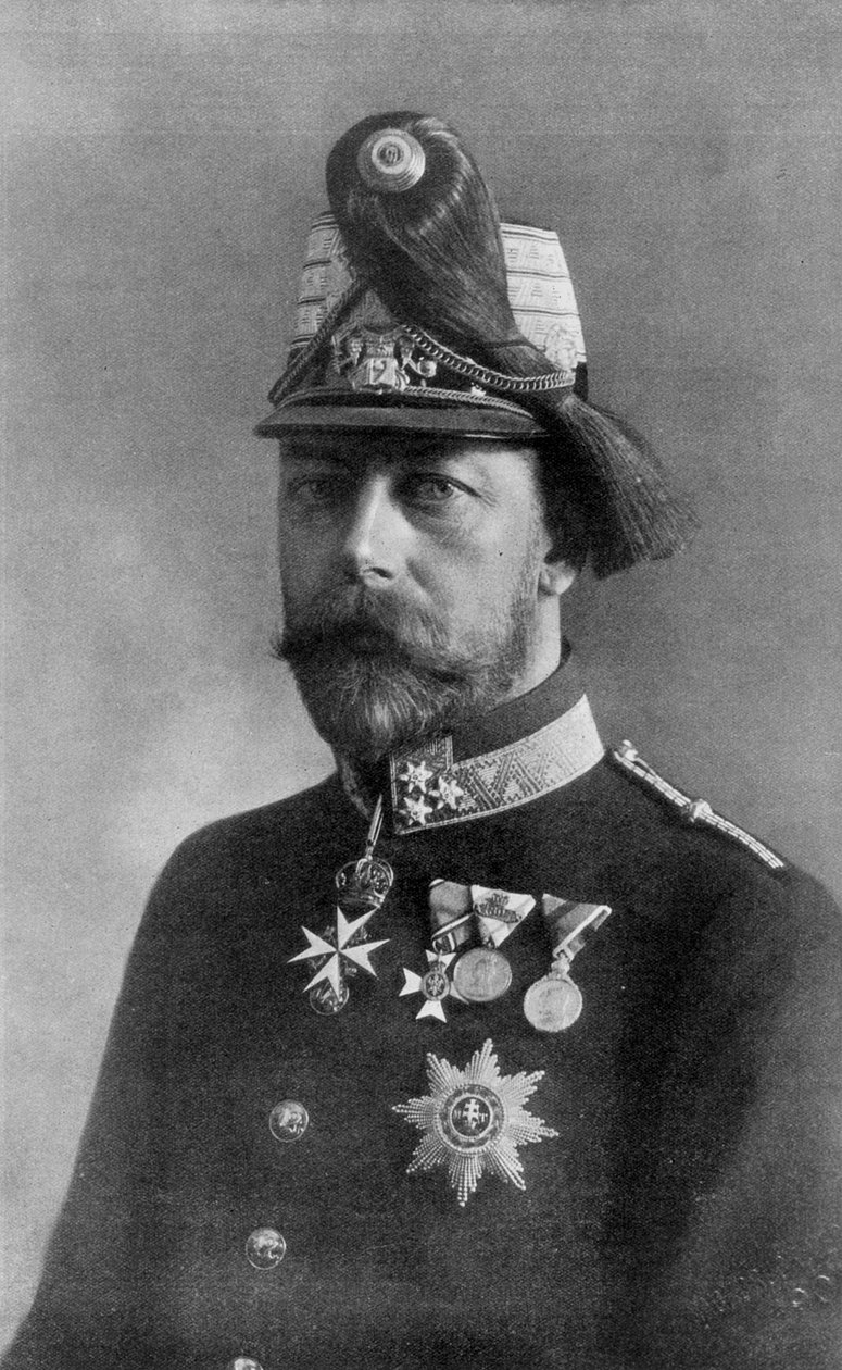 Kuningas Yrjö Viides, Itävallan univormussa, 1910 tekijältä Unbekannt