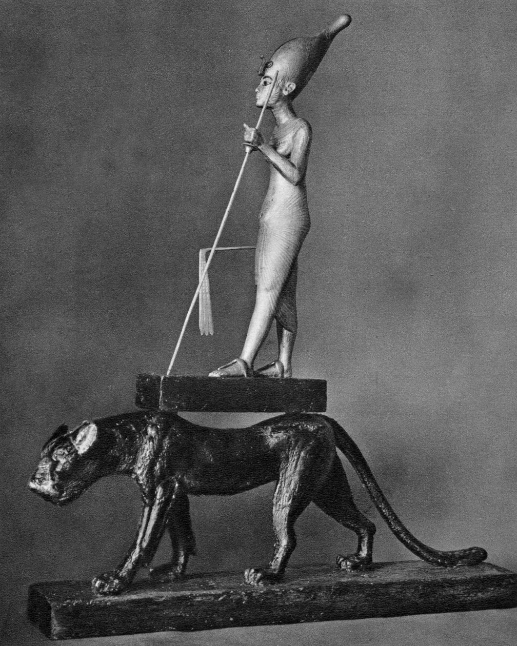Kuningas Tutankhamen c1341 eKr.-c1323 eKr mustalla leopardilla, 1936 tekijältä Unbekannt